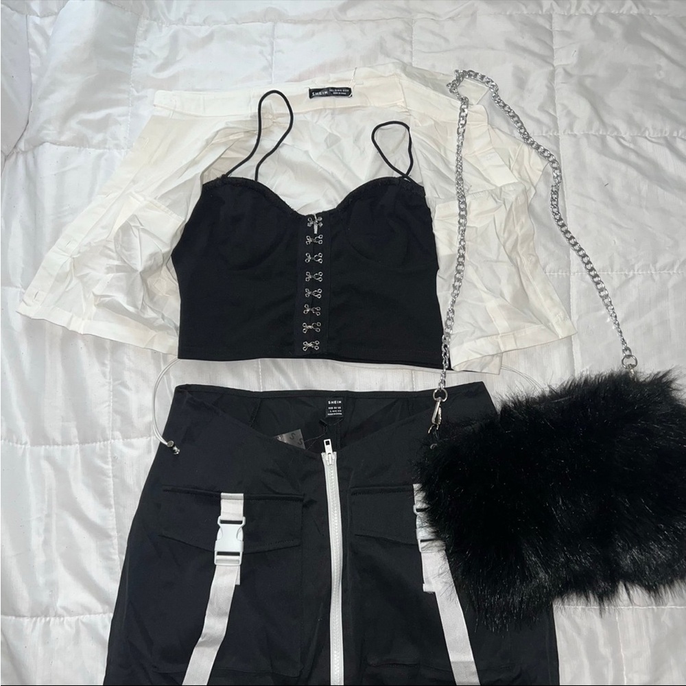 black zipper skirt